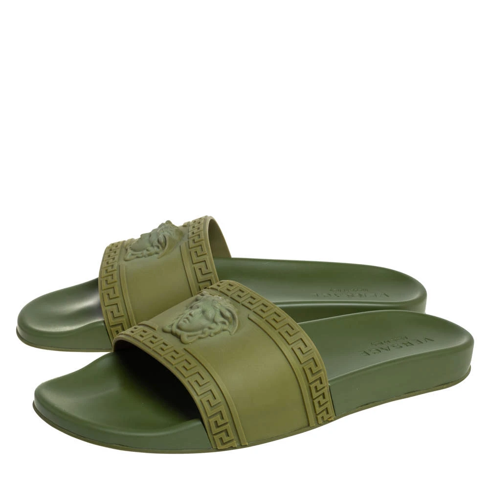 Versace Olive Green Rubber Medusa Slip On Sandal Size 45 For Men 4 Versace Olive Green Rubber Medusa Slip On Sandal Size 45 For Men - Image 4