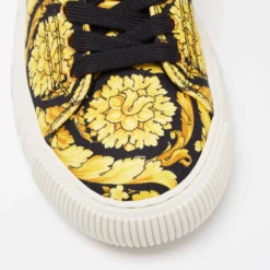 Versace Yellow/Black Barocco Print Canvas Low Top Sneakers Size 40 For Men 15 Versace Yellow/Black Barocco Print Canvas Low Top Sneakers Size 40 For Men -Versace Official Website luxury men versace new shoes p661241 006