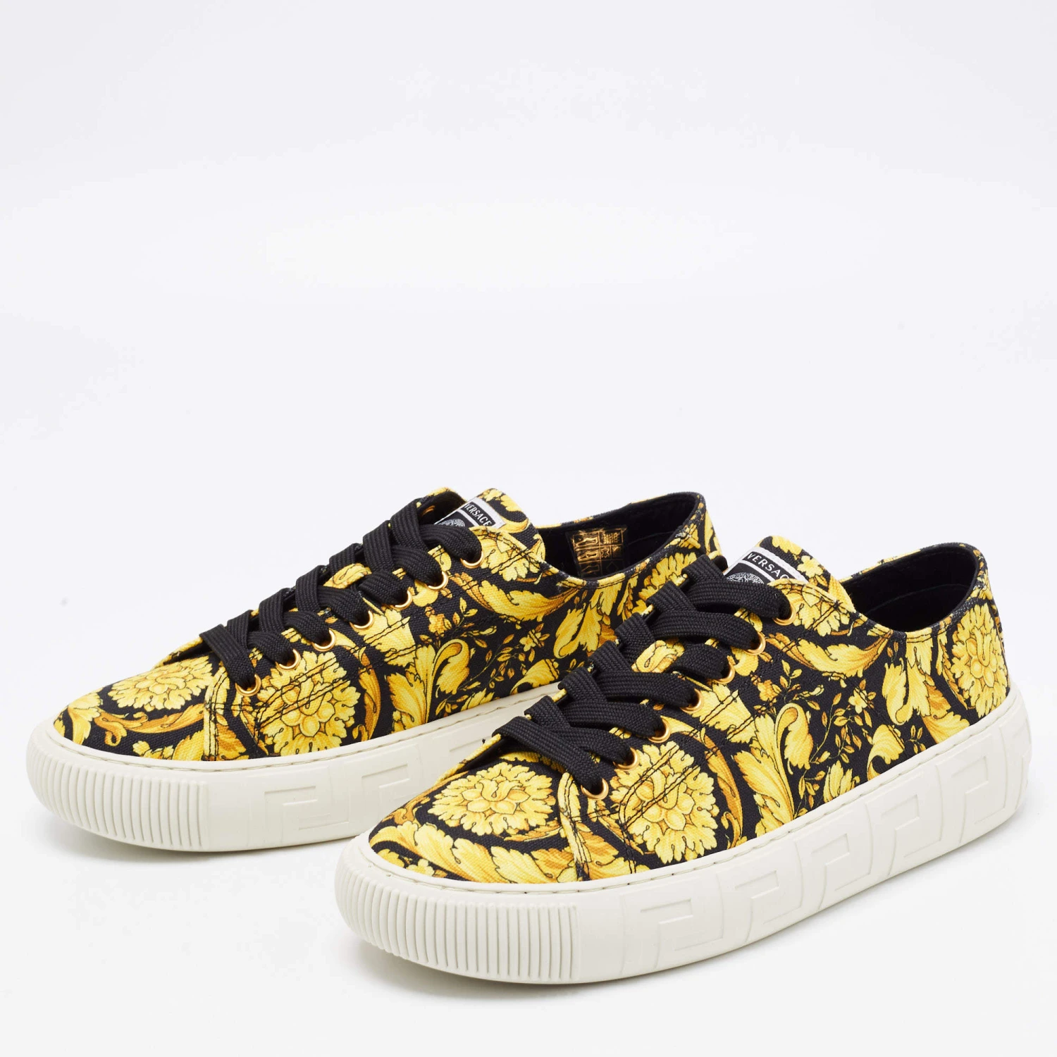 Versace Yellow/Black Barocco Print Canvas Low Top Sneakers Size 40 For Men 2 Versace Yellow/Black Barocco Print Canvas Low Top Sneakers Size 40 For Men - Image 2