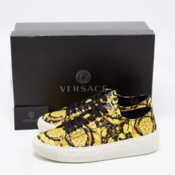 Versace Yellow/Black Barocco Print Canvas Low Top Sneakers Size 40 For Men 17 Versace Yellow/Black Barocco Print Canvas Low Top Sneakers Size 40 For Men -Versace Official Website luxury men versace new shoes p661241 009