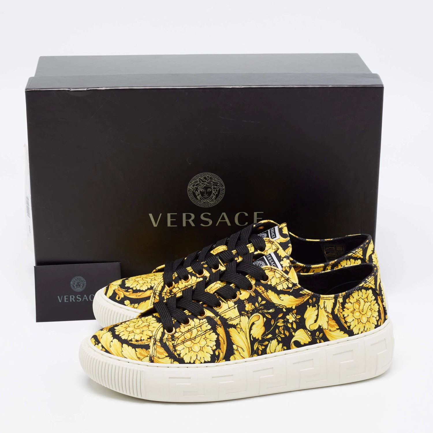 Versace Yellow/Black Barocco Print Canvas Low Top Sneakers Size 40 For Men 9 Versace Yellow/Black Barocco Print Canvas Low Top Sneakers Size 40 For Men - Image 9