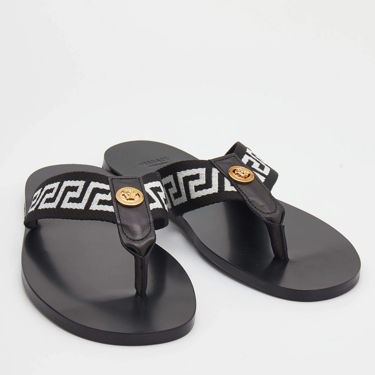 Versace Black/White Leather And Fabric Greca Flat Slide Sandals Size 45 For Men 4 Versace Black/White Leather And Fabric Greca Flat Slide Sandals Size 45 For Men - Image 4