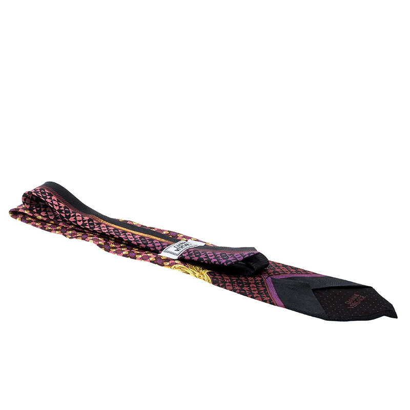 Gianni Versace Vintage Multicolor Geometric Pattern Medusa Print Silk Jacquard Tie For Men 4 Gianni Versace Vintage Multicolor Geometric Pattern Medusa Print Silk Jacquard Tie For Men - Image 4