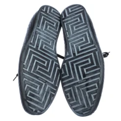 Versace Black Quilted Leather Logo Lace Low Top Sneakers Size 40 For Men -Versace Official Website luxury men versace used shoes p239913 007