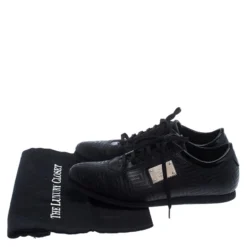 Versace Black Quilted Leather Logo Lace Low Top Sneakers Size 40 For Men -Versace Official Website luxury men versace used shoes p239913 009