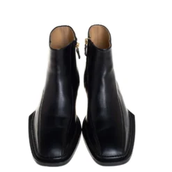 Versace Black Leather Medusa Embellished Ankle Boots Size 41 For Men -Versace Official Website luxury men versace used shoes p425274 004