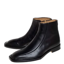 Versace Black Leather Medusa Embellished Ankle Boots Size 41 For Men -Versace Official Website luxury men versace used shoes p425274 007