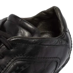 Versace Black Leather Logo Embossed Low Top Sneakers Size 40 For Men -Versace Official Website luxury men versace used shoes p426141 006