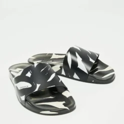 Versace Black/White Rubber Print Slide Sandals Size 43 For Men -Versace Official Website luxury men versace used shoes p661711 008
