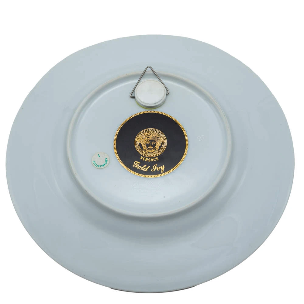 Versace Rare Porcelain Plate 18 CM For Unisex 3 Versace Rare Porcelain Plate 18 CM For Unisex - Image 3