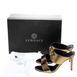 Versace Metallic Gold Leather Icon Medusa Mule Sandals Size 37 For Women -Versace Official Website luxury women versace new shoes p245471 008