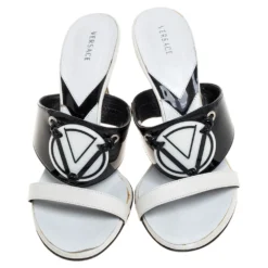 Versace White/Black Patent Leather And Leather Slide Sandals Size 38 For Women -Versace Official Website luxury women versace new shoes p361823 004