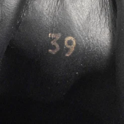 Versace Black Leather Medusa Strap Sneakers Size 39 For Women 16 Versace Black Leather Medusa Strap Sneakers Size 39 For Women -Versace Official Website luxury women versace new shoes p609481 008