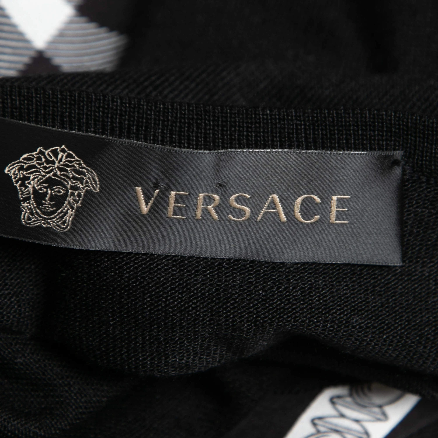 Versace Black Baroque Print Silk & Wool Button Front Cardigan S For Women 5 Versace Black Baroque Print Silk & Wool Button Front Cardigan S For Women - Image 5