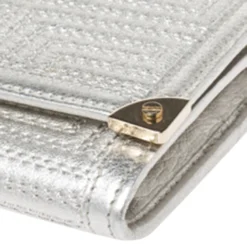Versace Metallic White Quilted Leather Flap Chain Clutch For Women -Versace Official Website luxury women versace used handbags p260644 006