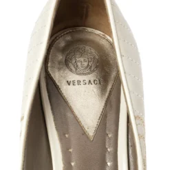 Versace White Embroidered Quilted Leather Pointed Toe Pumps Size 39 For Women -Versace Official Website luxury women versace used shoes p335962 005