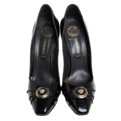 Versace Black Patent Leather Medusa Logo Pointed Toe Pumps Size 41 For Women -Versace Official Website luxury women versace used shoes p457995 006
