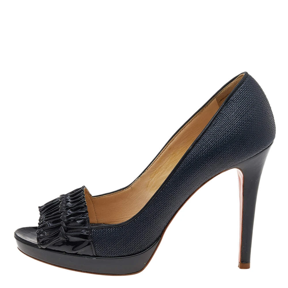 Versace Navy Blue/Black Raffia And Patent Leather Peep Toe Pumps Size 38 For Women 2 Versace Navy Blue/Black Raffia And Patent Leather Peep Toe Pumps Size 38 For Women - Image 2