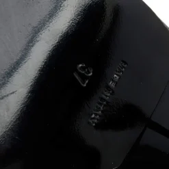 Versace Black Leather Medusa Safety Pin Ankle Cuff Sandals Size 37 For Women 16 Versace Black Leather Medusa Safety Pin Ankle Cuff Sandals Size 37 For Women -Versace Official Website luxury women versace used shoes p598813 010