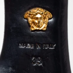 Versace White Leather Medusa Pointed Pumps Size 39 For Women -Versace Official Website luxury women versace used shoes p631541 005