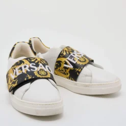 Versace White Leather Baroque Printed Logo Low Top Sneakers Size 39 For Women -Versace Official Website luxury women versace used shoes p639934 005